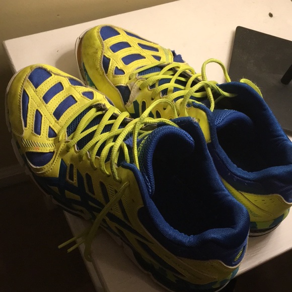 Asics trainers - Picture 2 of 2